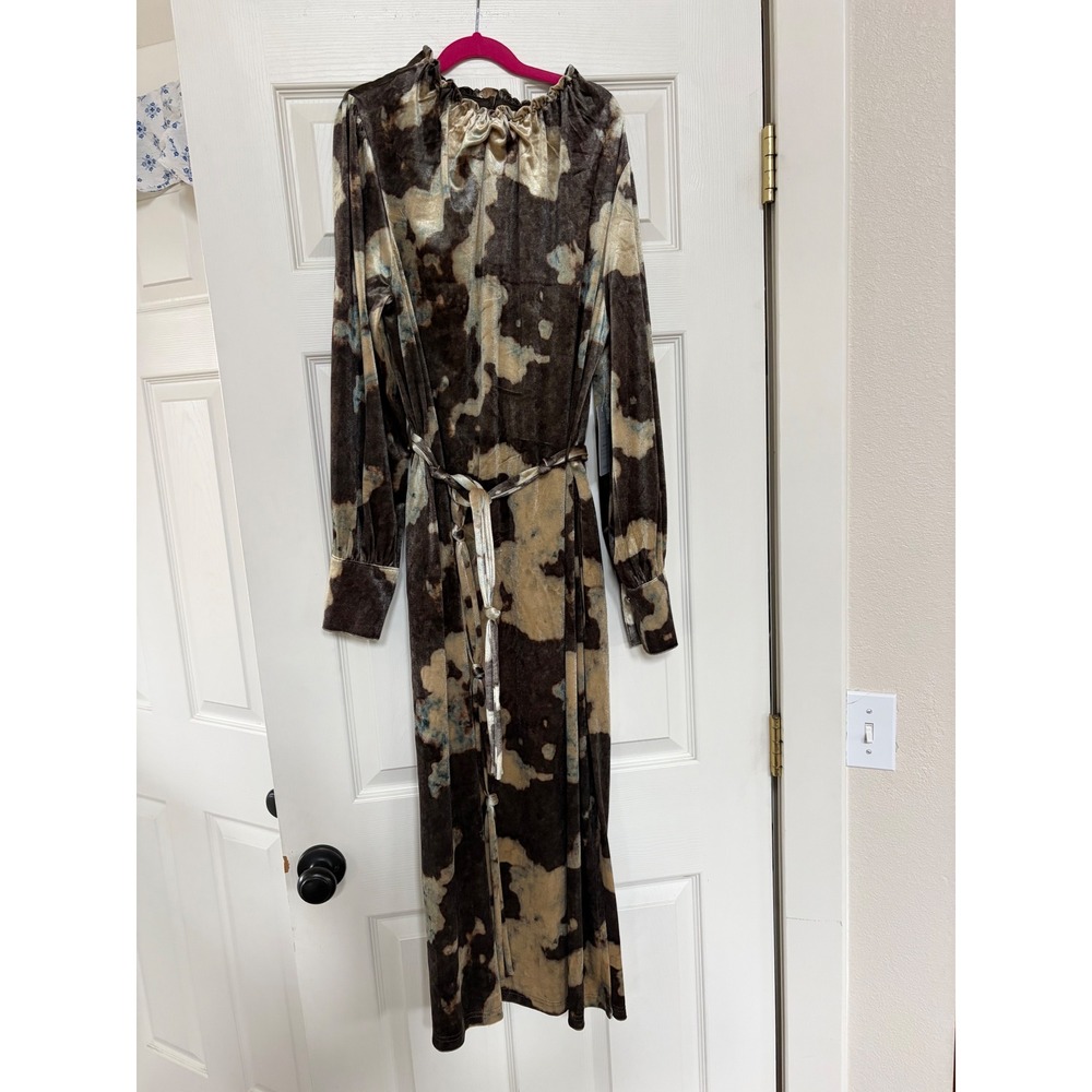 Long Sleeve Tie Belt Velvet Midi Dress Size small Melloday NWT